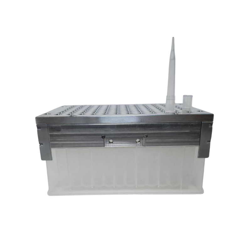 biolinkron-tip-rack-tips-on-it